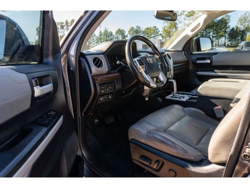 Used 2018 Toyota Tundra Limited w/ TRD Off Road Package image 10