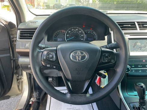 Used 2015 Toyota Camry LE FWD image 12