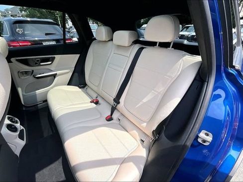 Used 2026 Mercedes-Benz GLC 300 4MATIC image 17