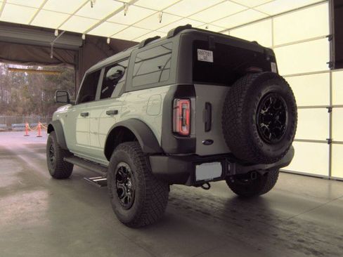 Used 2023 Ford Bronco Wildtrak image 6