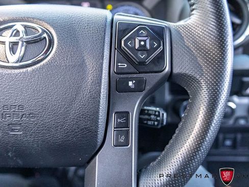 Used 2022 Toyota Tacoma TRD Off-Road AWD/4WD image 25