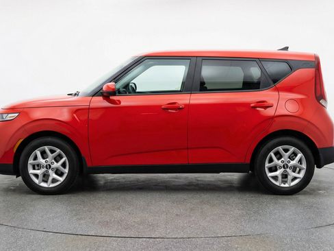 Used 2025 Kia Soul LX w/ LX Technology Package image 5