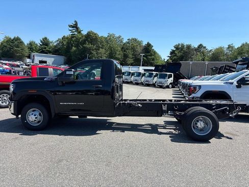 New 2026 GMC Sierra 3500 Pro w/ Convenience Package AWD/4WD image 2