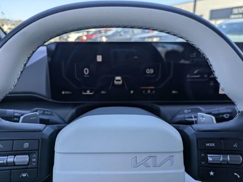 New 2025 Kia K4 GT-Line Turbo FWD image 31