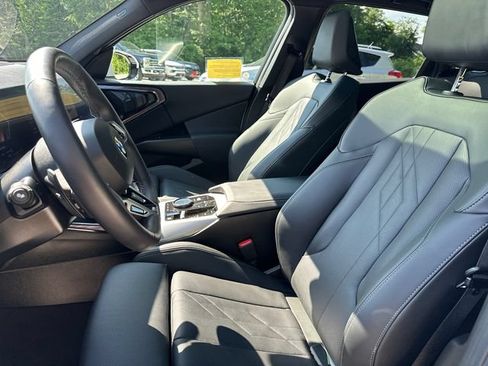 Used 2025 BMW X3 xDrive30i AWD/4WD image 36