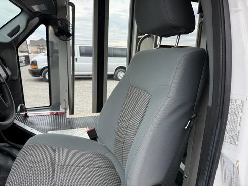 Used 2014 Ford F550 4X2 2dr Regular Cab 140.8 200. image 19