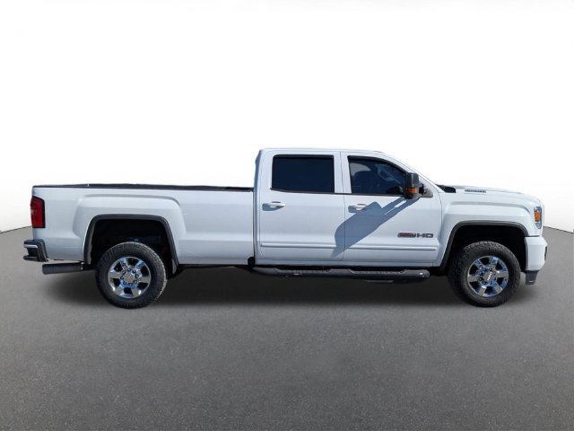 Used 2019 GMC Sierra 2500 SLT w/ Duramax Plus Package AWD/4WD image 2