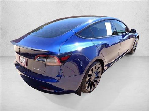 Used 2023 Tesla Model 3 Performance image 3