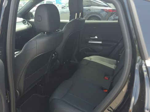 Used 2025 Mercedes-Benz GLA 250 image 23