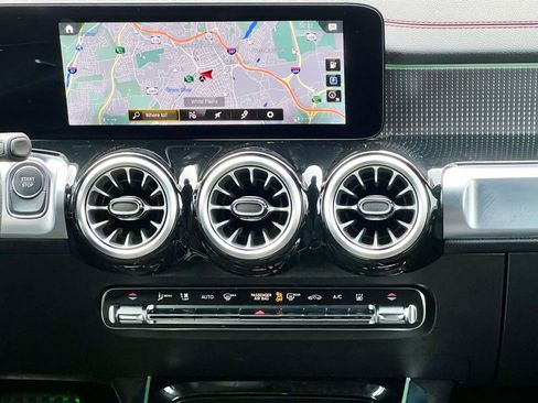 Certified 2023 Mercedes-Benz EQB 300 4MATIC image 20