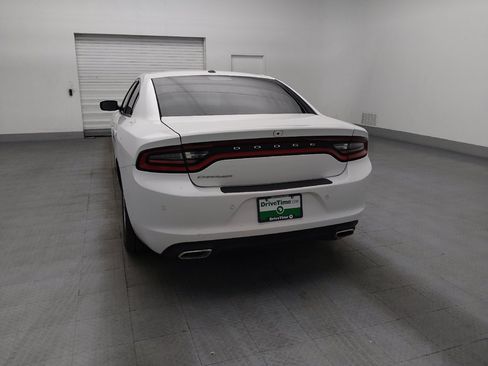 Used 2022 Dodge Charger SXT w/ Leather Interior Group RWD image 6