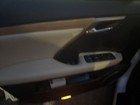 Used 2022 Lexus RX 350L RX 350L image 5