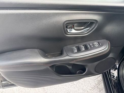 Certified 2025 Honda HR-V Sport image 9