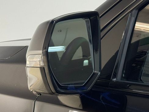 Certified 2025 Cadillac Escalade ESV Sport image 51