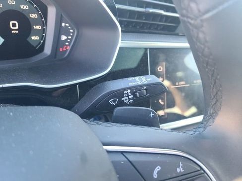 Used 2024 Audi Q3 2.0T Premium image 25