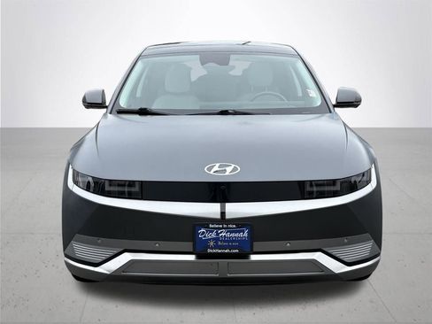 Used 2023 Hyundai Ioniq 5 Limited image 3
