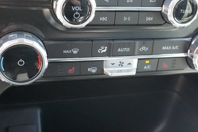 Used 2022 Ford F150 XLT w/ Equipment Group 302A High AWD/4WD image 4