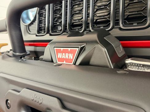 Used 2024 Jeep Wrangler Unlimited Rubicon 392 AWD/4WD image 8