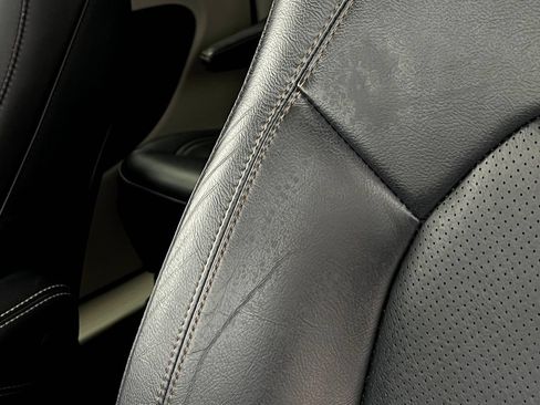 Used 2024 Chrysler Pacifica Limited FWD image 19