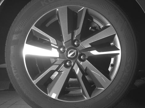 Used 2025 Nissan Versa SV image 15