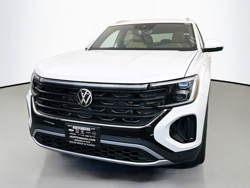 New 2026 Volkswagen Atlas Cross Sport SE AWD/4WD image 3