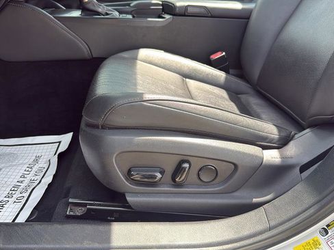 Used 2019 Lexus ES 350 w/ Premium Package FWD image 25