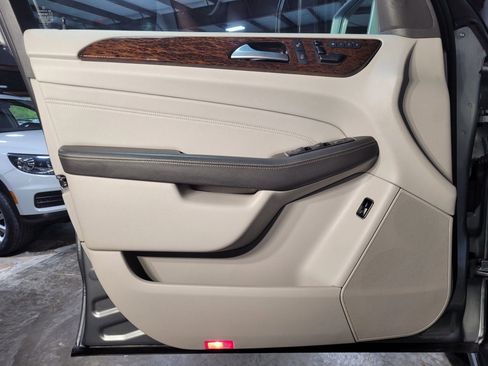 Used 2014 Mercedes-Benz ML 350 2WD w/ Premium 1 Package image 15