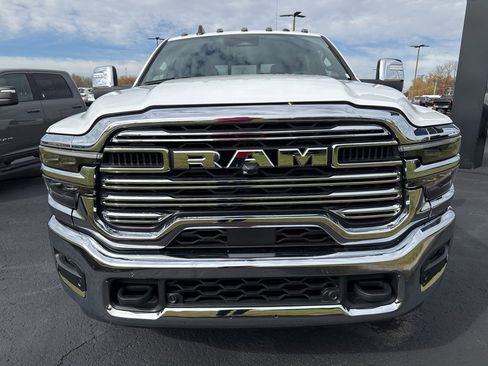 Used 2025 RAM 2500 Laramie image 8