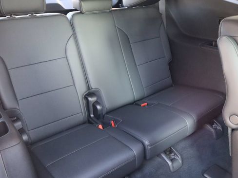 Used 2026 Buick Enclave Preferred FWD image 19