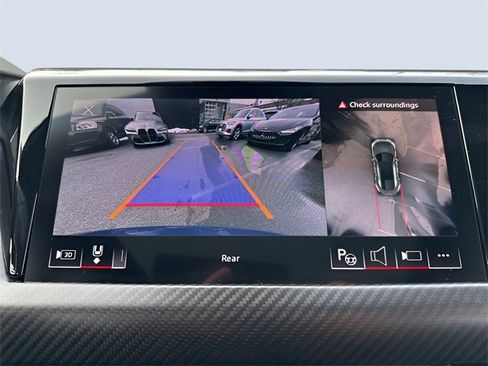 Used 2022 Audi e-tron GT Prestige image 25