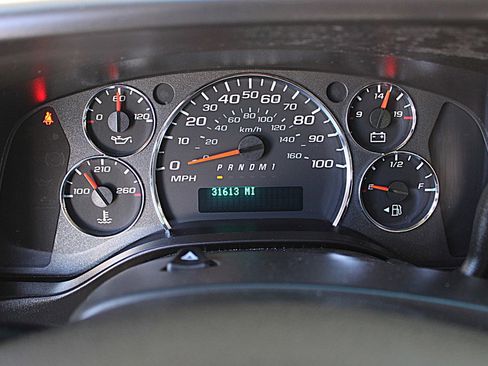 Used 2024 GMC Savana 2500 w/ Driver Convenience Package image 23