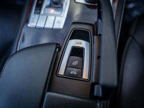 Used 2015 Mercedes-Benz SL 400 image 34