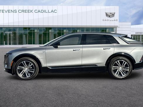Certified 2025 Cadillac Lyriq Luxury image 6