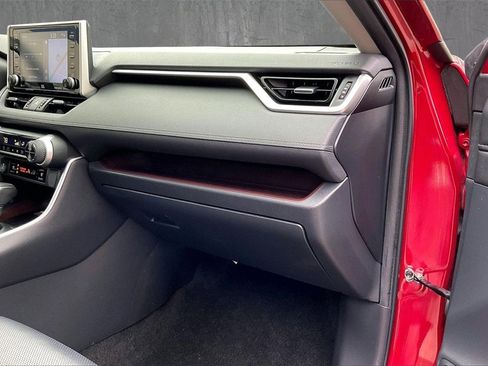 Used 2019 Toyota RAV4 Limited w/ Advanced Technology Package image 26