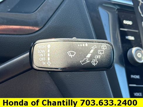 Used 2021 Volkswagen Tiguan SE w/ 3rd Row Seat Package AWD/4WD image 10
