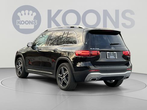 Certified 2026 Mercedes-Benz GLB 250 4MATIC image 4