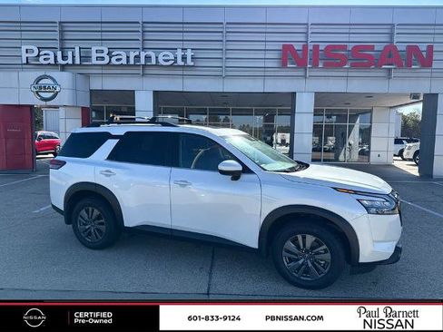 Certified 2025 Nissan Pathfinder SV w/ SV Premium Package image 1