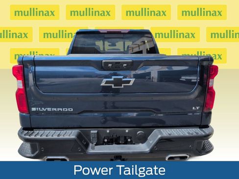 Used 2022 Chevrolet Silverado 1500 LT Trail Boss w/ LT Trail Boss Premium Package AWD/4WD image 30