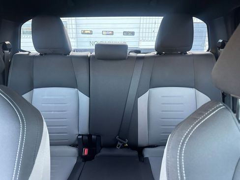 Used 2025 Toyota Tacoma TRD Off-Road image 36