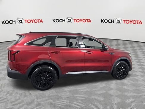 Used 2021 Kia Sorento S image 9