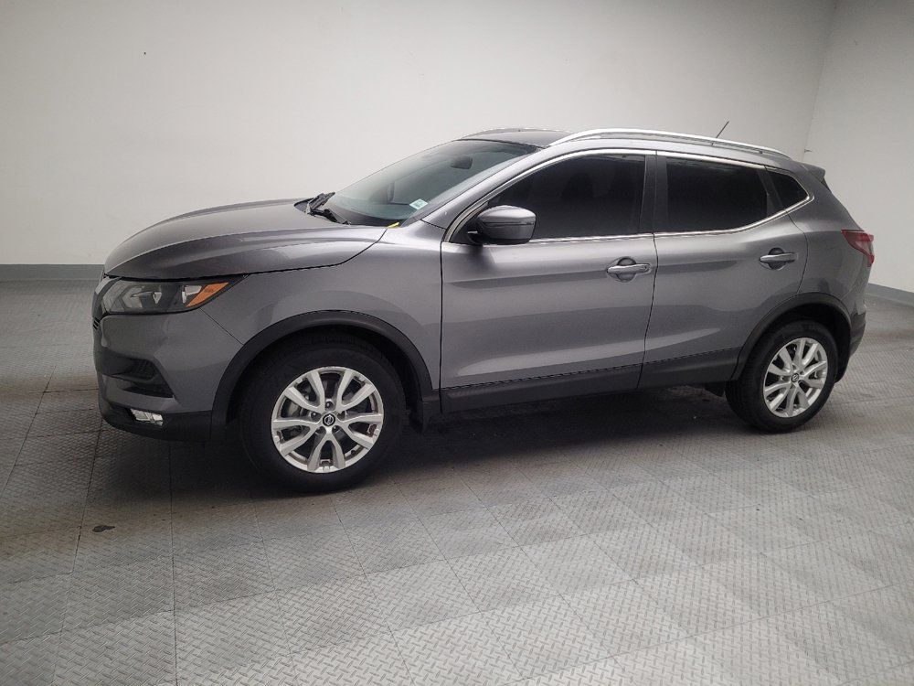 Used 2022 Nissan Rogue Sport SV FWD image 2