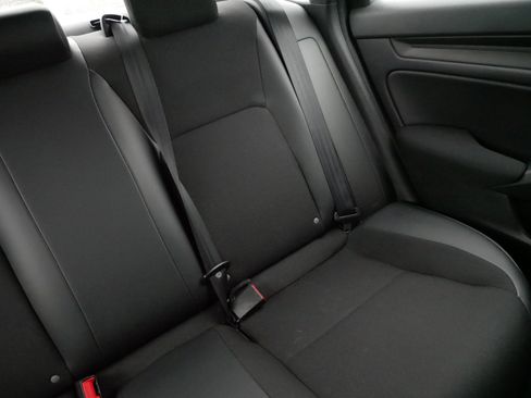 Used 2022 Honda Civic Sport image 14