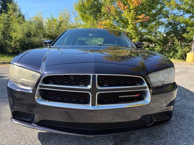 Used 2012 Dodge Charger SE RWD image 7