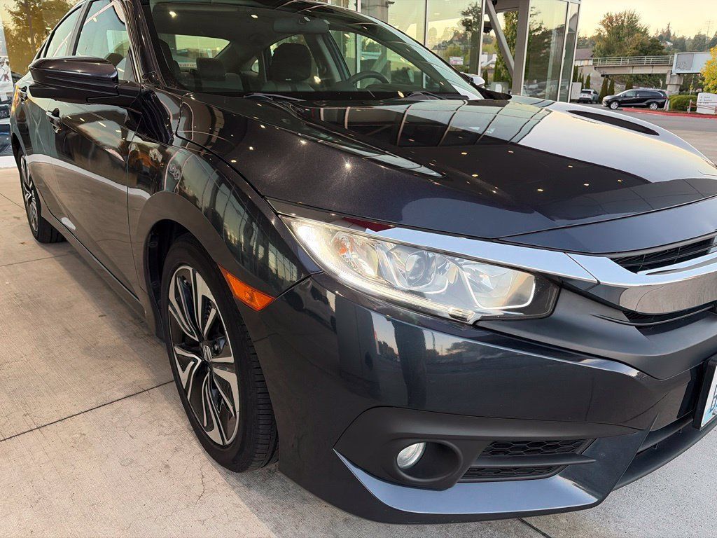Used 2016 Honda Civic EX-T image 2