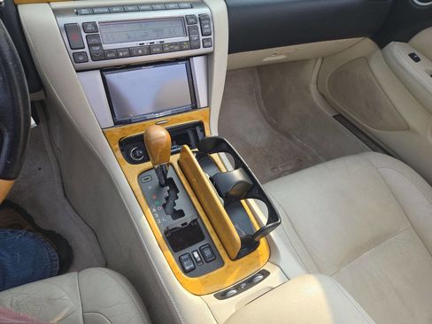 Used 2002 Lexus SC 430 Convertible RWD image 18