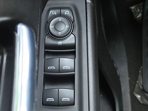 Used 2022 Chevrolet Silverado 1500 Custom w/ Safety Confidence Package AWD/4WD image 26
