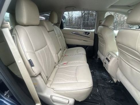 Used 2019 INFINITI QX60 Luxe w/ Essential Package image 15