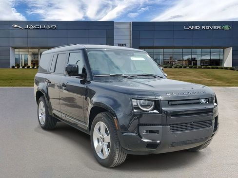 New 2026 Land Rover Defender 130 X-Dynamic SE AWD/4WD image 4
