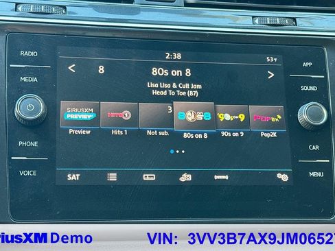 Used 2018 Volkswagen Tiguan SE image 38