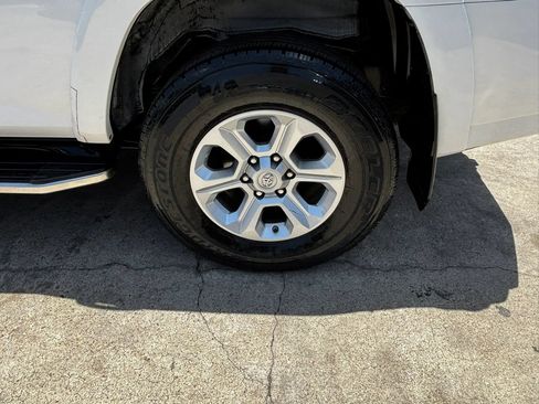 Used 2018 Toyota 4Runner SR5 RWD image 26